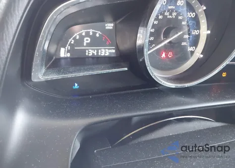 2016 Scion Ia z USA, uszkodzony, nr VIN 3MYDLBZV9GY143582